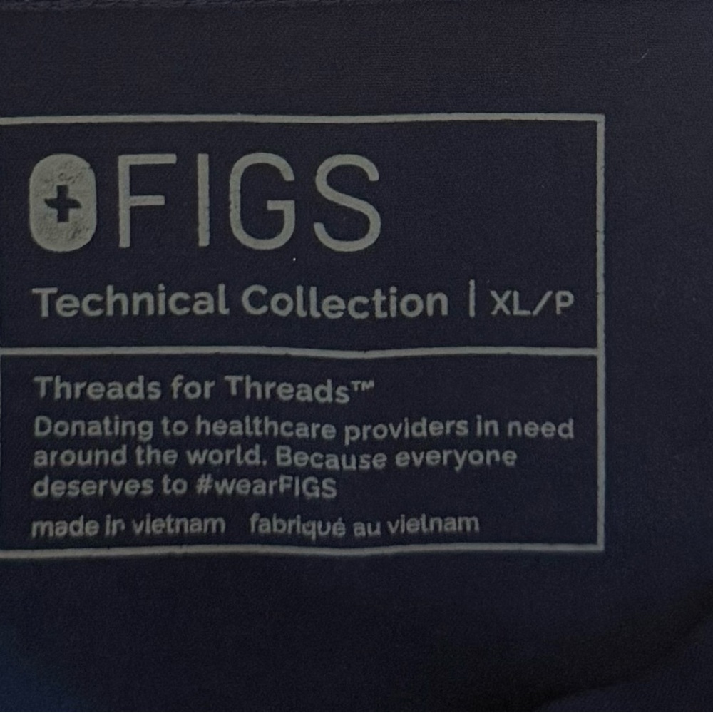 Figs Navy Blue Catarina One Pocket V-Neck Women's Scrub Top Size XL Petite - Picture 2 of 9